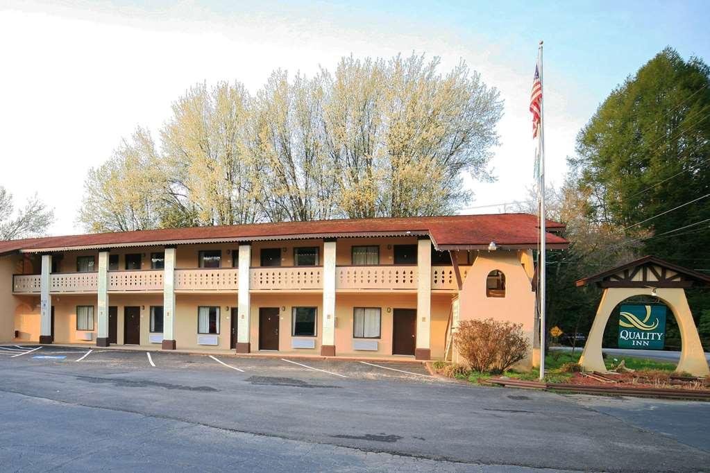Quality Inn Downtown Helen Exterior photo