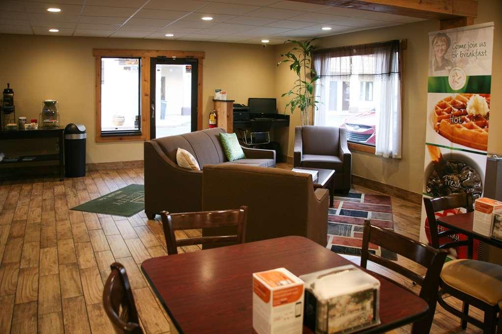 Quality Inn Downtown Helen Interior photo